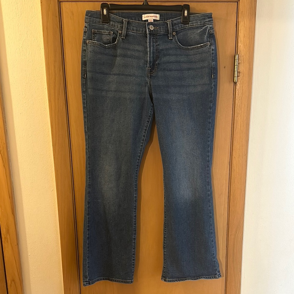Lucky Brand Women's Medium Wash Blue Boot Cut Jeans - Picture 1 of 12